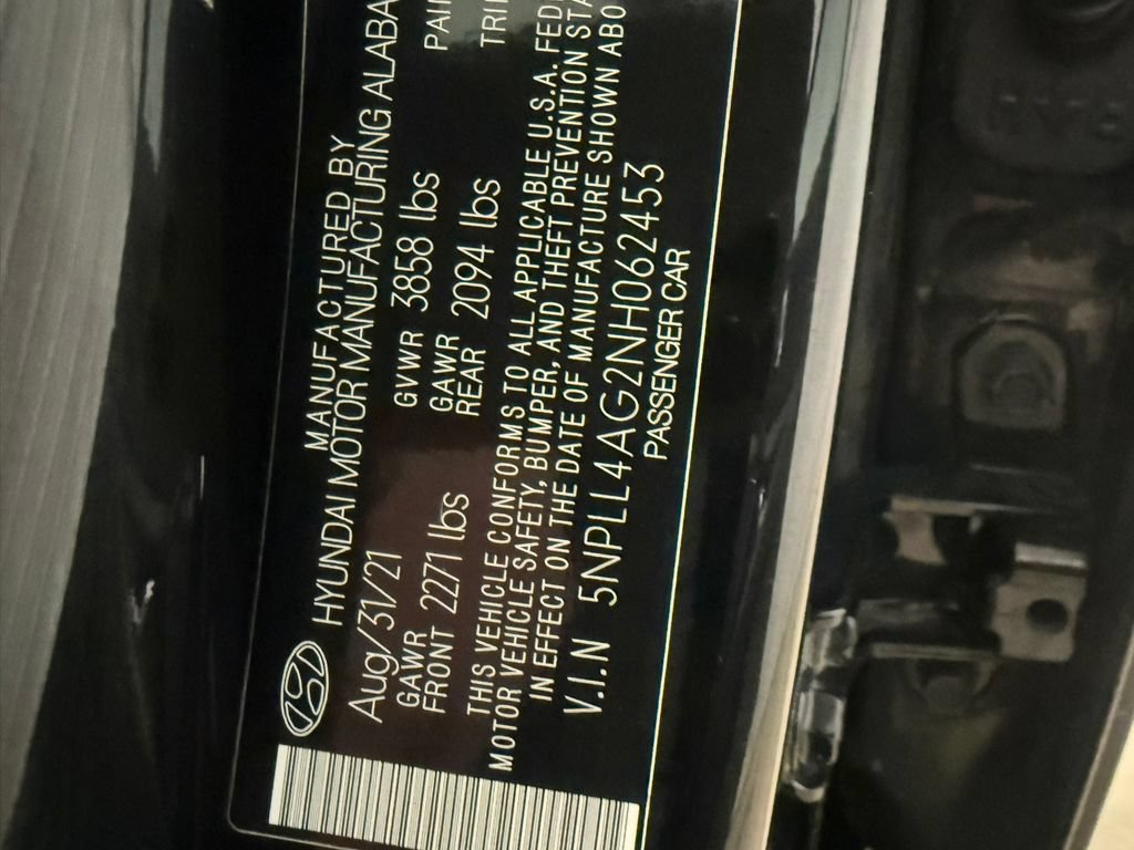 Used 2022 Hyundai Elantra SE FWD image 39