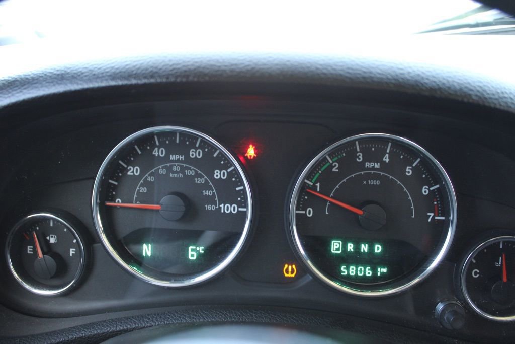 Used 2017 Jeep Wrangler Unlimited Sport w/ LED Lighting Group image 29