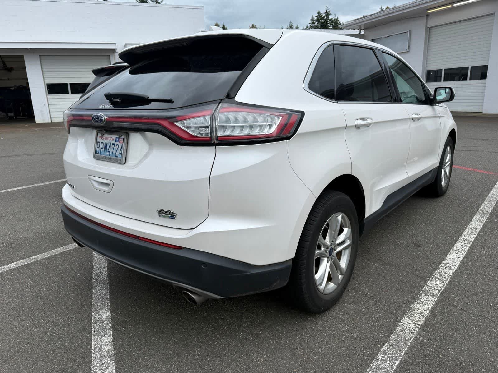 Used 2018 Ford Edge SEL w/ Canadian Touring Package AWD/4WD image 3