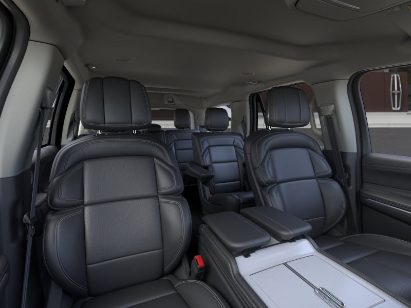 New 2026 Lincoln Navigator Premiere AWD/4WD image 10