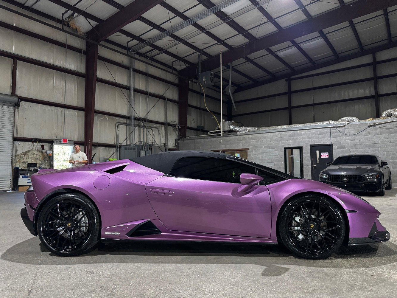 Used 2022 Lamborghini Huracan EVO image 16