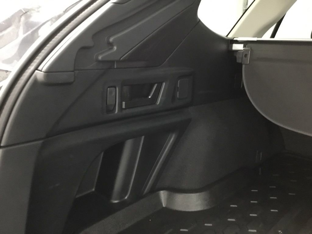 Used 2024 Subaru Outback Premium image 18