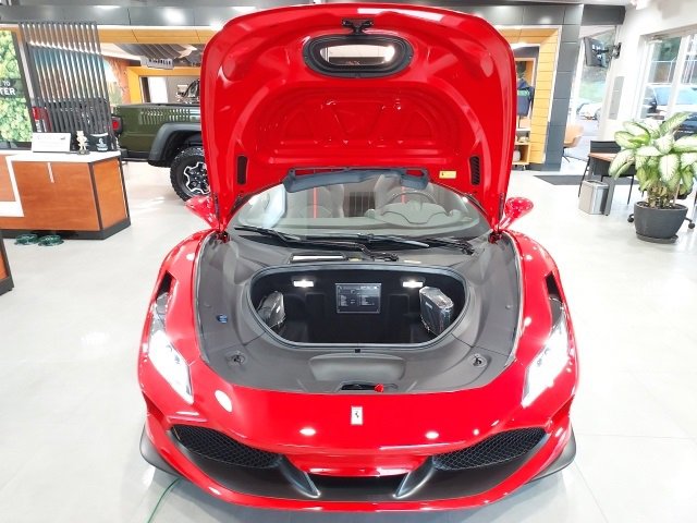 Used 2021 Ferrari F8 Tributo image 46