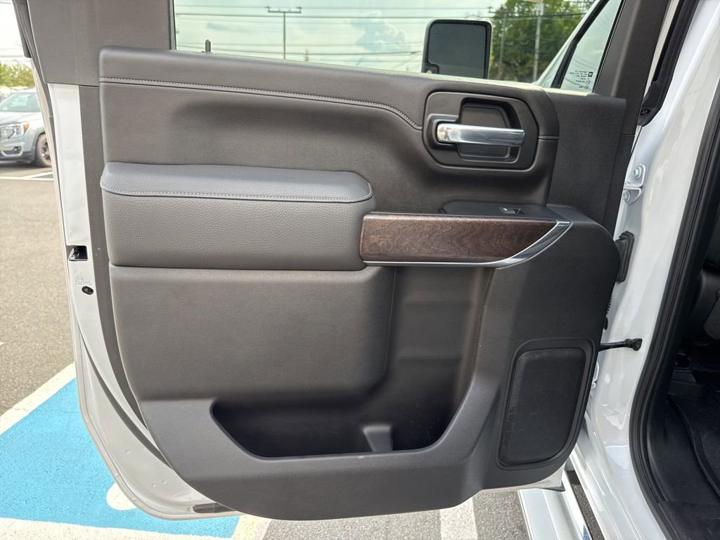 Used 2020 GMC Sierra 3500 Denali w/ Denali Ultimate Package image 36