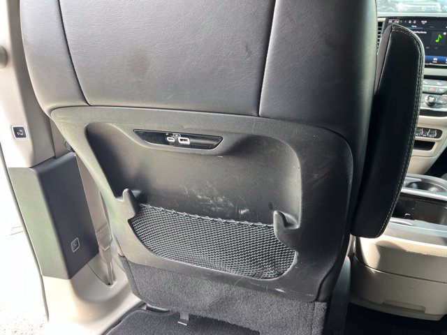 Used 2023 Chrysler Pacifica Touring-L FWD image 15