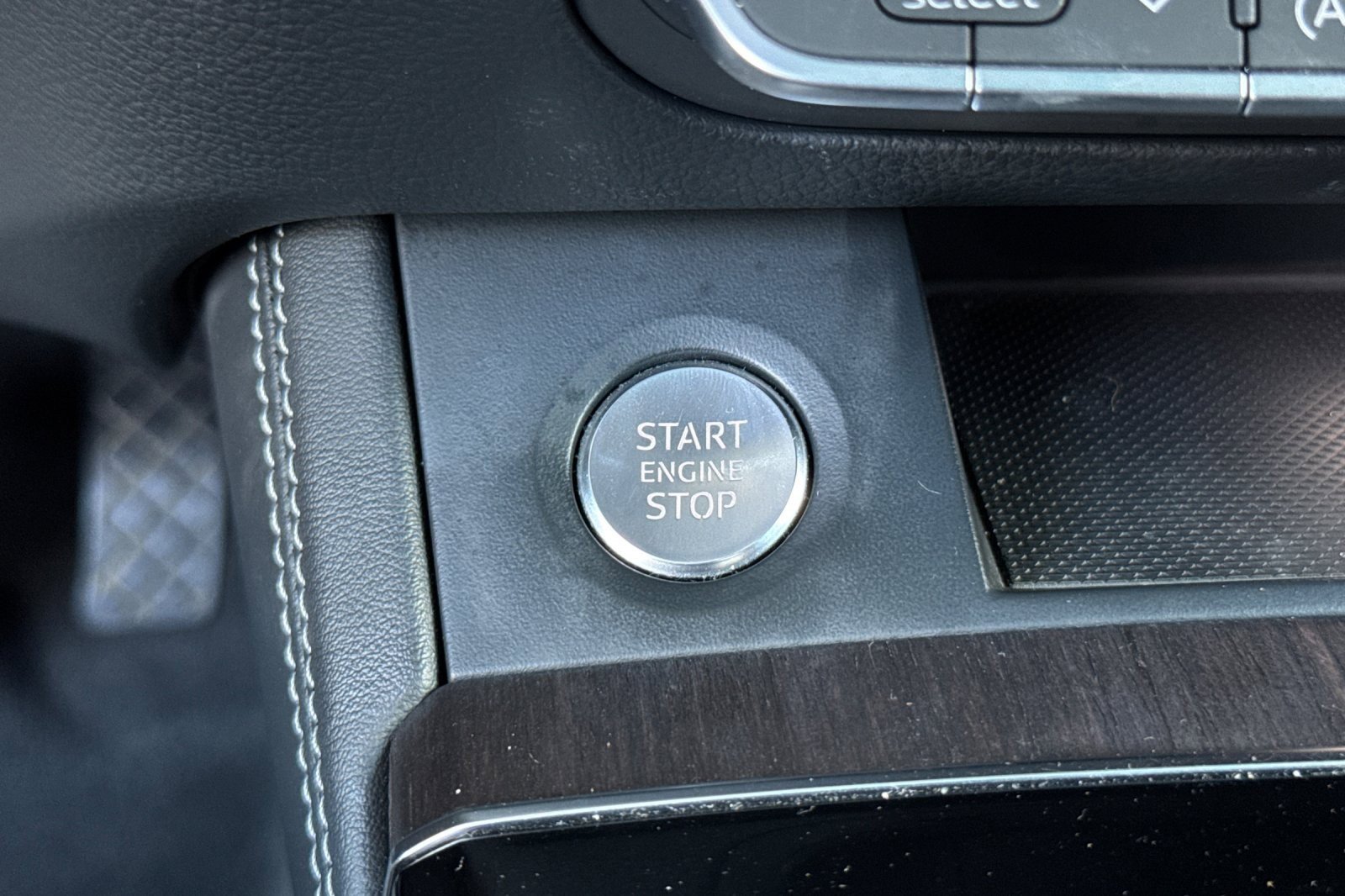 Used 2023 Audi Q5 2.0T Premium Plus w/ Premium Plus Package AWD/4WD image 21