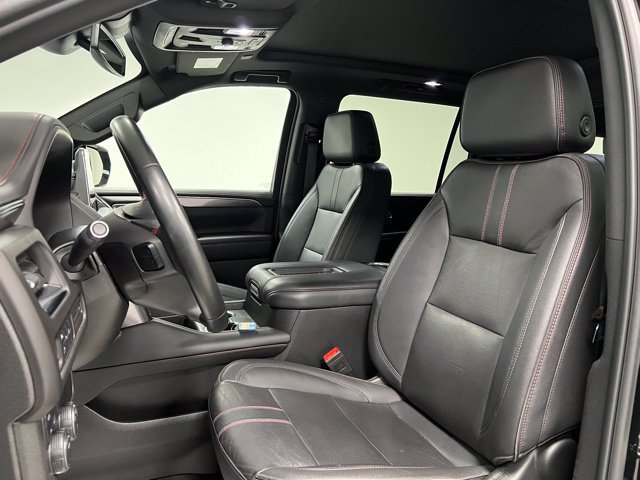 Used 2024 Chevrolet Suburban RST AWD/4WD image 21