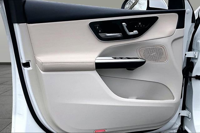 Certified 2025 Mercedes-Benz GLC 300 300 image 23