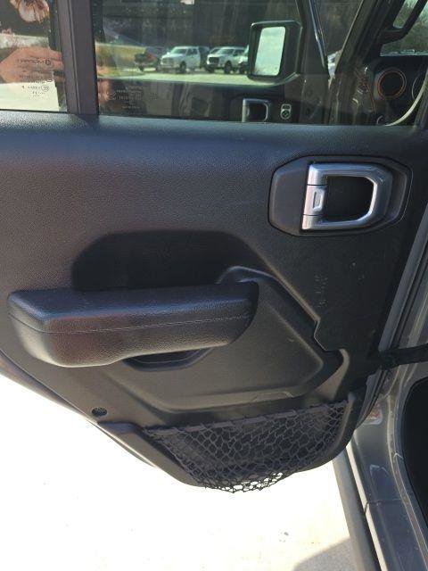 Used 2021 Jeep Gladiator Mojave w/ Trailer Tow Package image 14