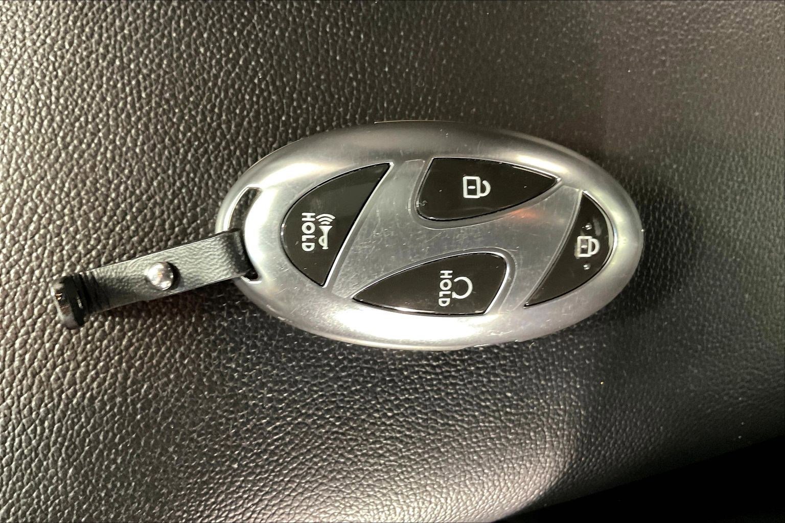 Used 2024 Hyundai Elantra Limited FWD image 34