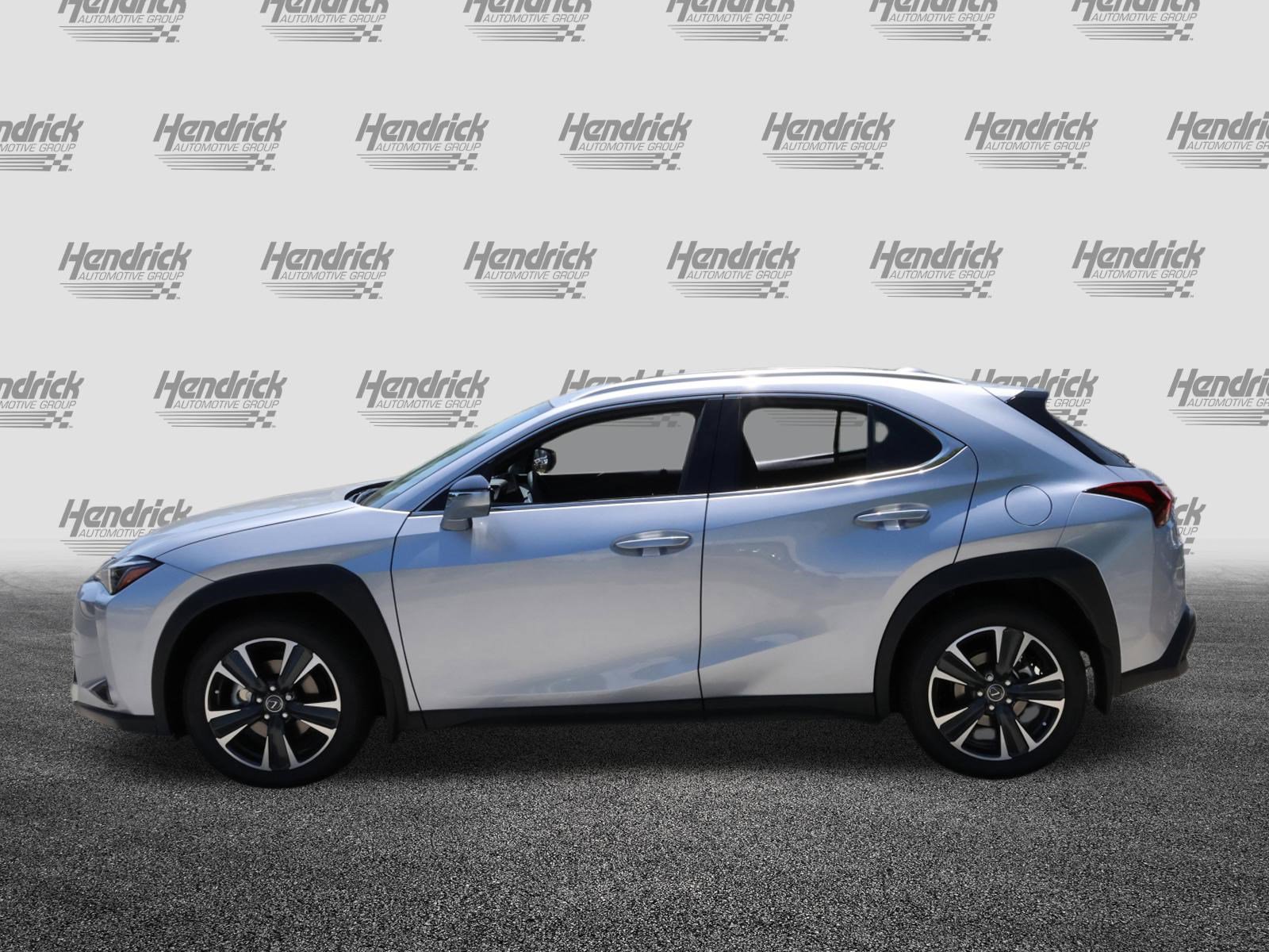 Used 2026 Lexus UX 300h FWD image 6