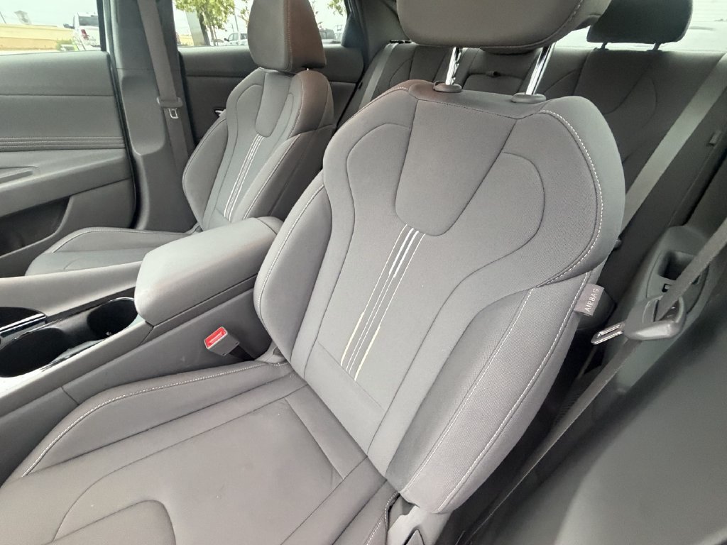 Used 2024 Hyundai Elantra SEL w/ Convenience Package FWD image 21