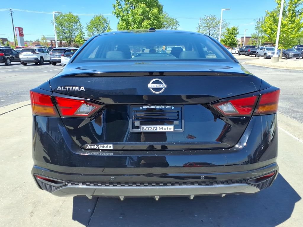 New 2026 Nissan Altima 2.5 SV FWD image 9