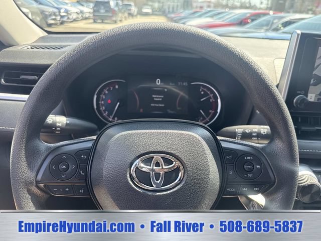 Used 2024 Toyota RAV4 LE AWD/4WD image 26