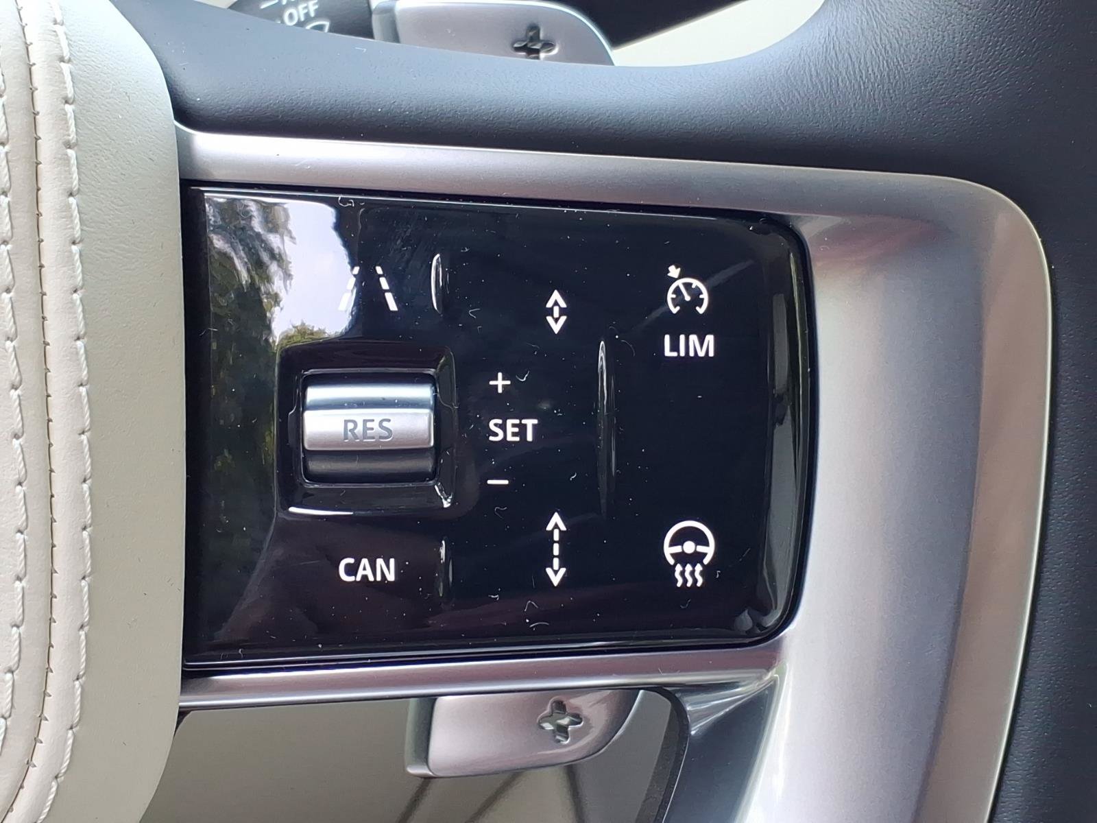 New 2026 Land Rover Range Rover SE AWD/4WD image 15