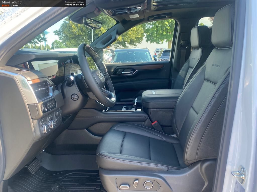 New 2026 GMC Yukon XL Denali w/ Advanced Technology Package AWD/4WD image 16