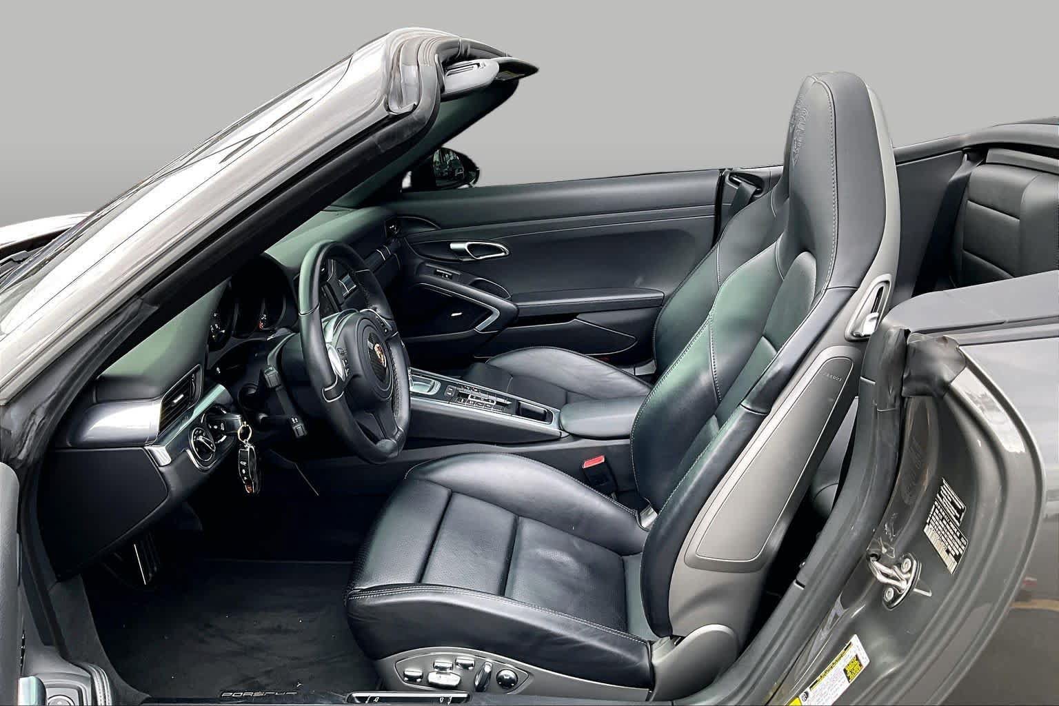 Used 2014 Porsche 911 Carrera RWD image 7