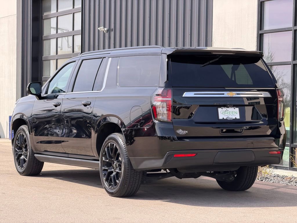 Used 2023 Chevrolet Suburban High Country w/ Max Trailering Package image 3