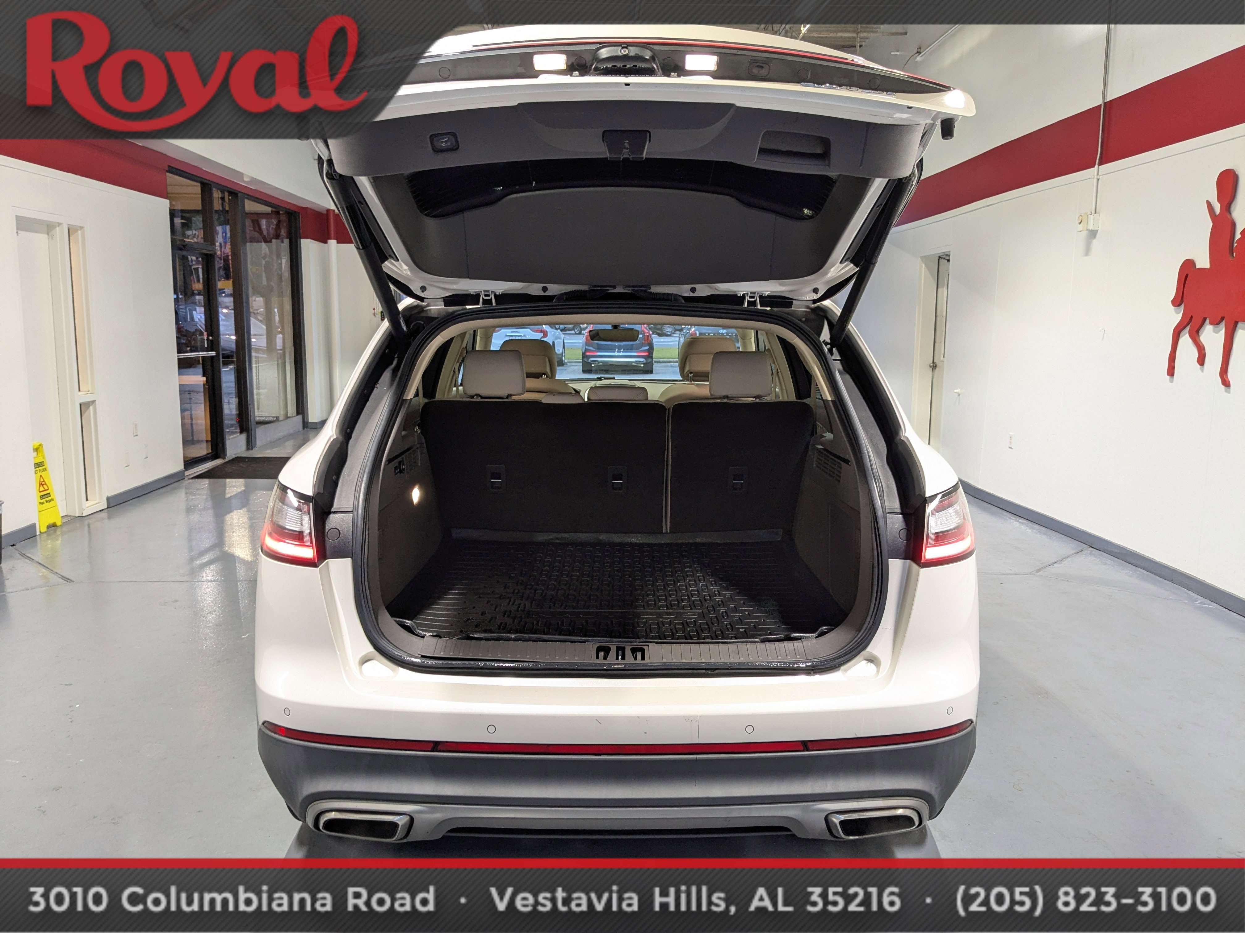 Used 2019 Lincoln Nautilus Reserve image 12