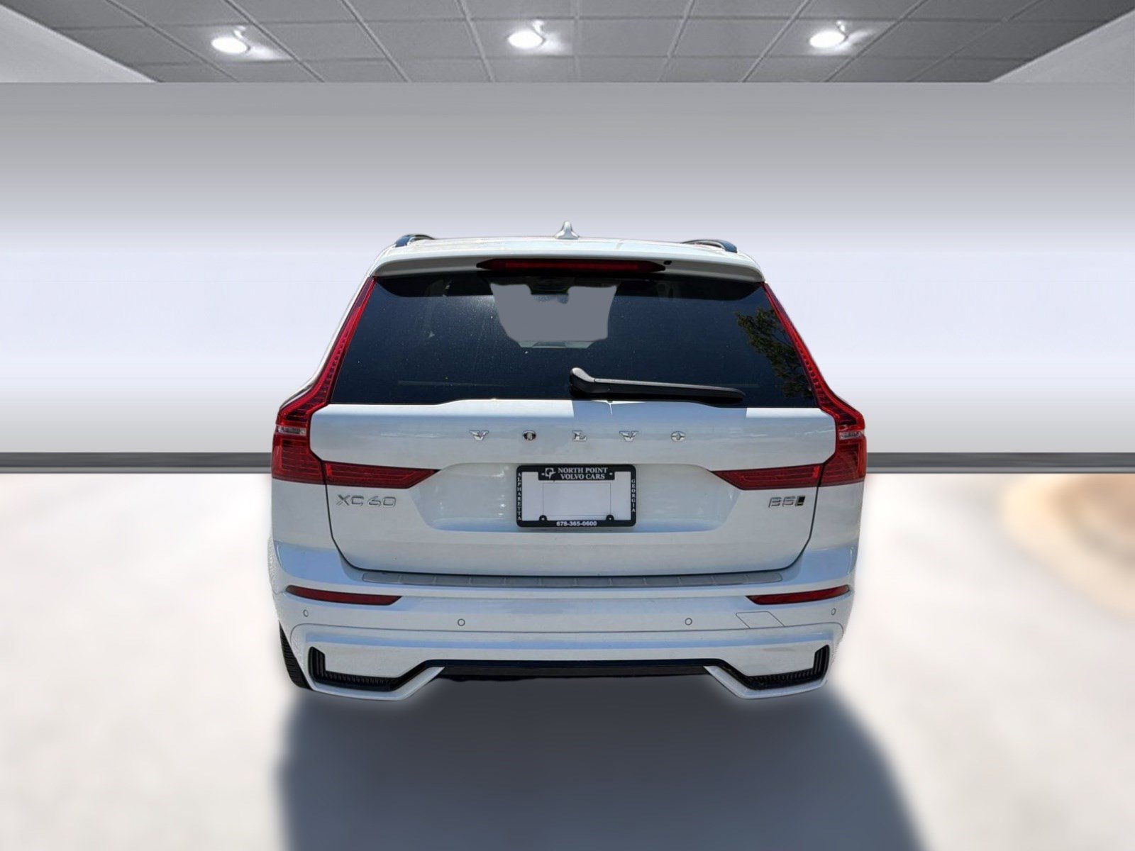 Certified 2024 Volvo XC60 B5 Plus w/ Protection Package Premier AWD/4WD image 10