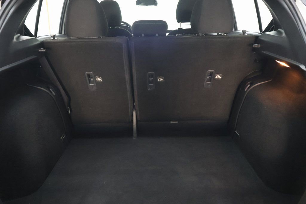 Used 2020 Nissan Kicks S image 13