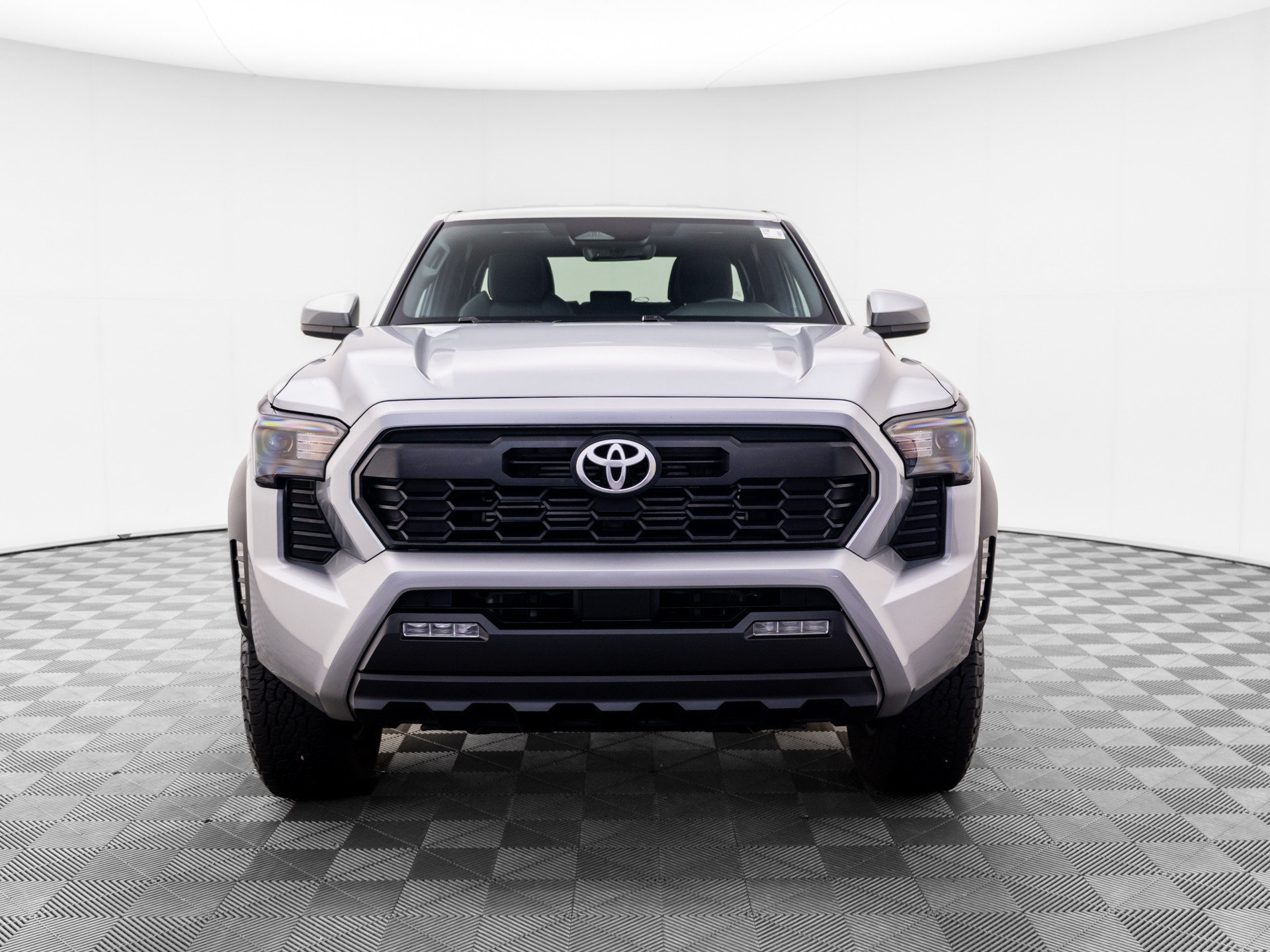 Used 2024 Toyota Tacoma TRD Off-Road AWD/4WD image 6
