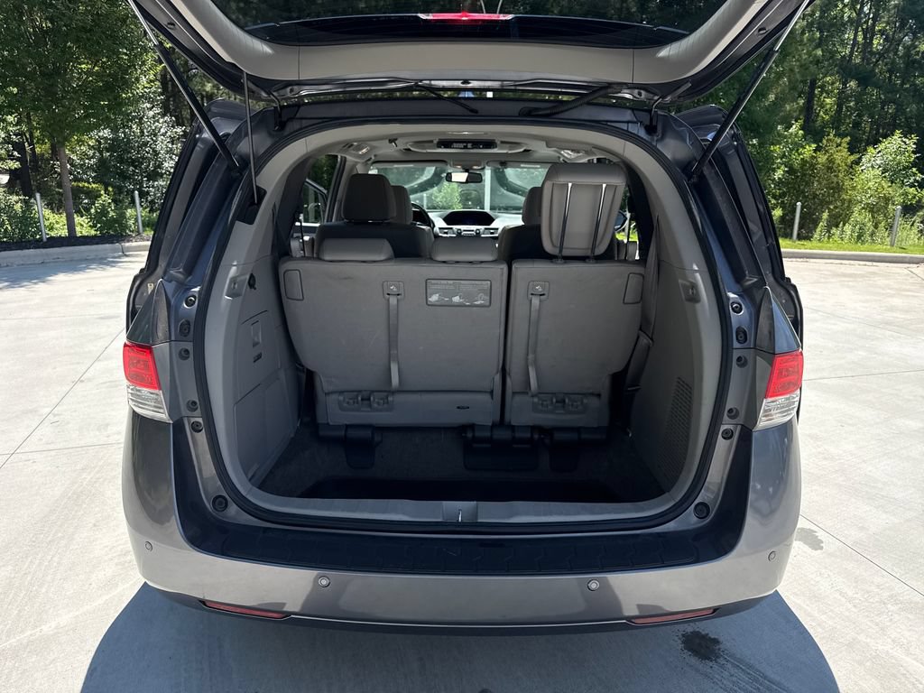 Used 2014 Honda Odyssey Touring Elite image 32