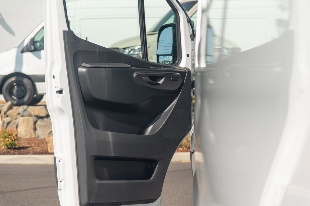 Used 2024 Mercedes-Benz Sprinter 144 Cargo image 22