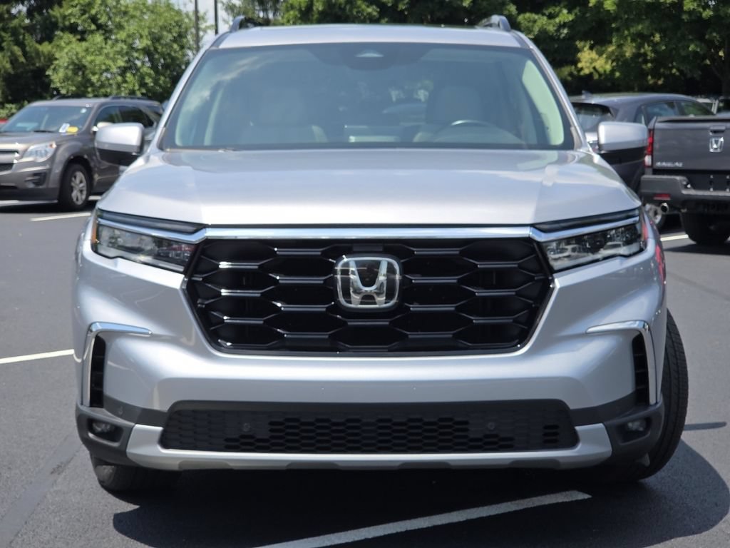 Certified 2023 Honda Pilot Touring image 18