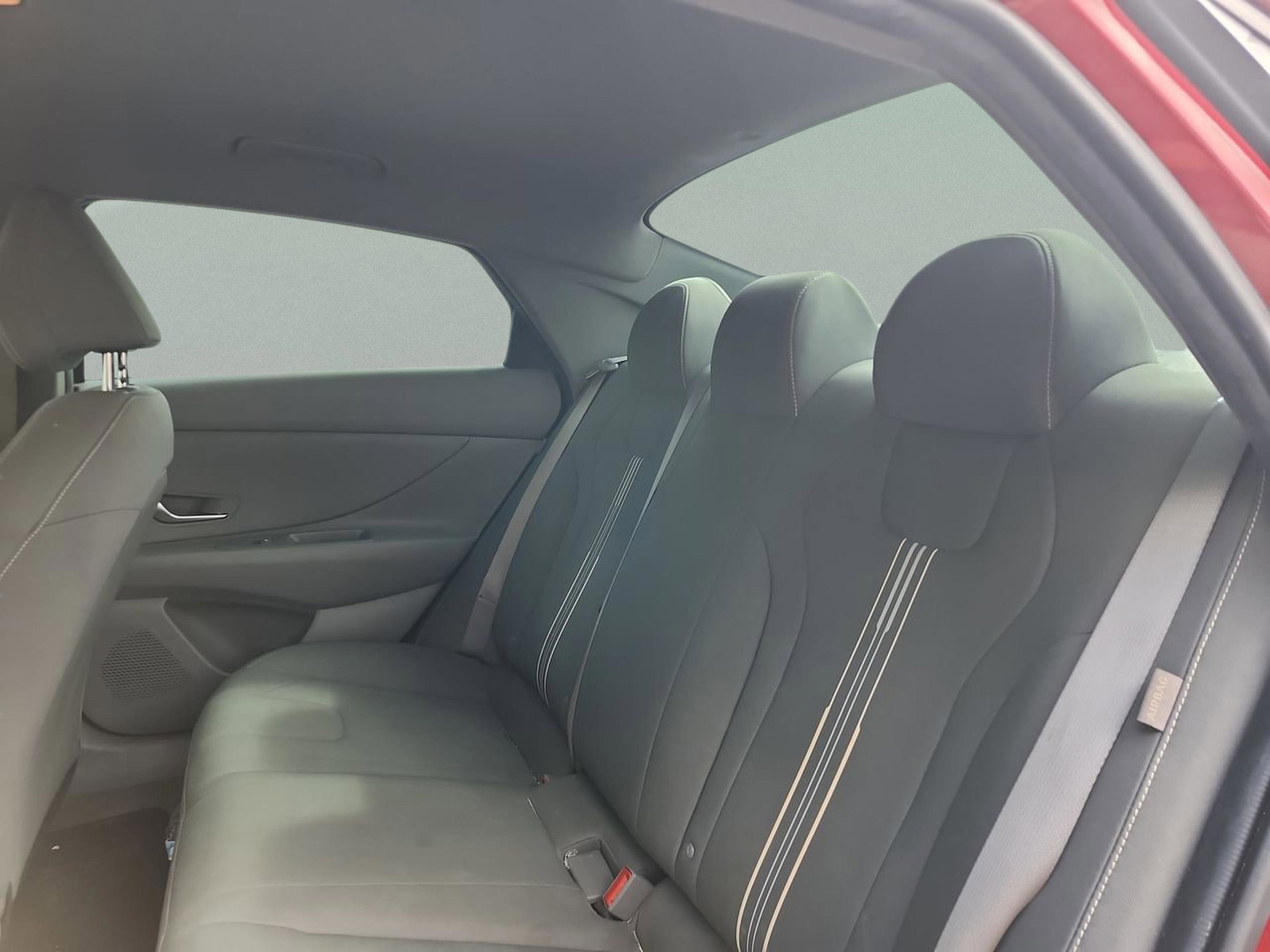 Used 2024 Hyundai Elantra SEL image 16