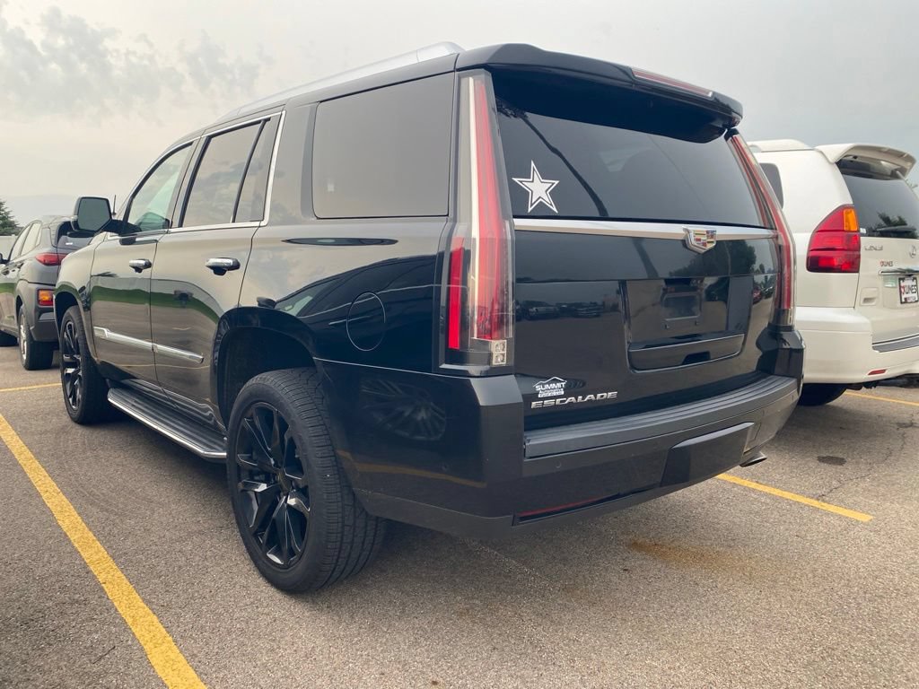 Used 2017 Cadillac Escalade Luxury AWD/4WD image 11