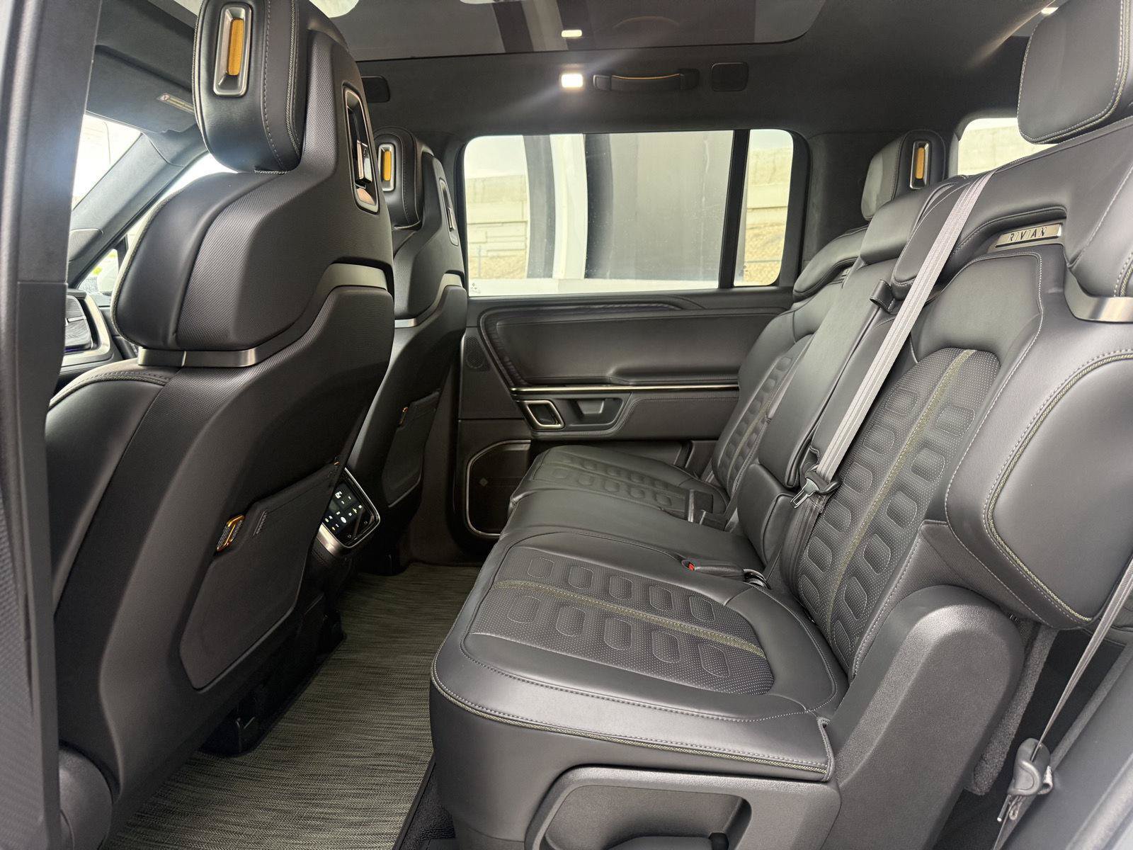 Used 2023 Rivian R1S Adventure AWD/4WD image 16