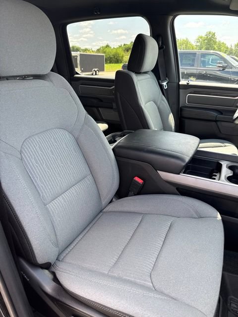 Used 2022 RAM 1500 Big Horn AWD/4WD image 28