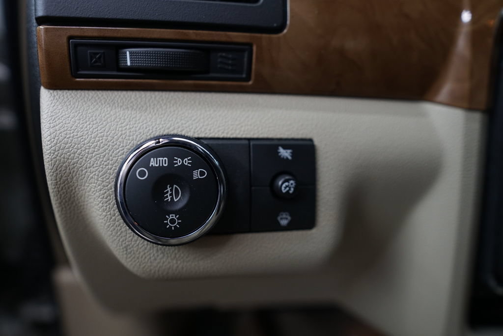 Used 2007 Saturn Outlook XR w/ Premium Trim Pkg FWD image 20