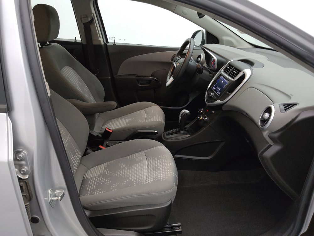 Used 2020 Chevrolet Sonic LT image 21