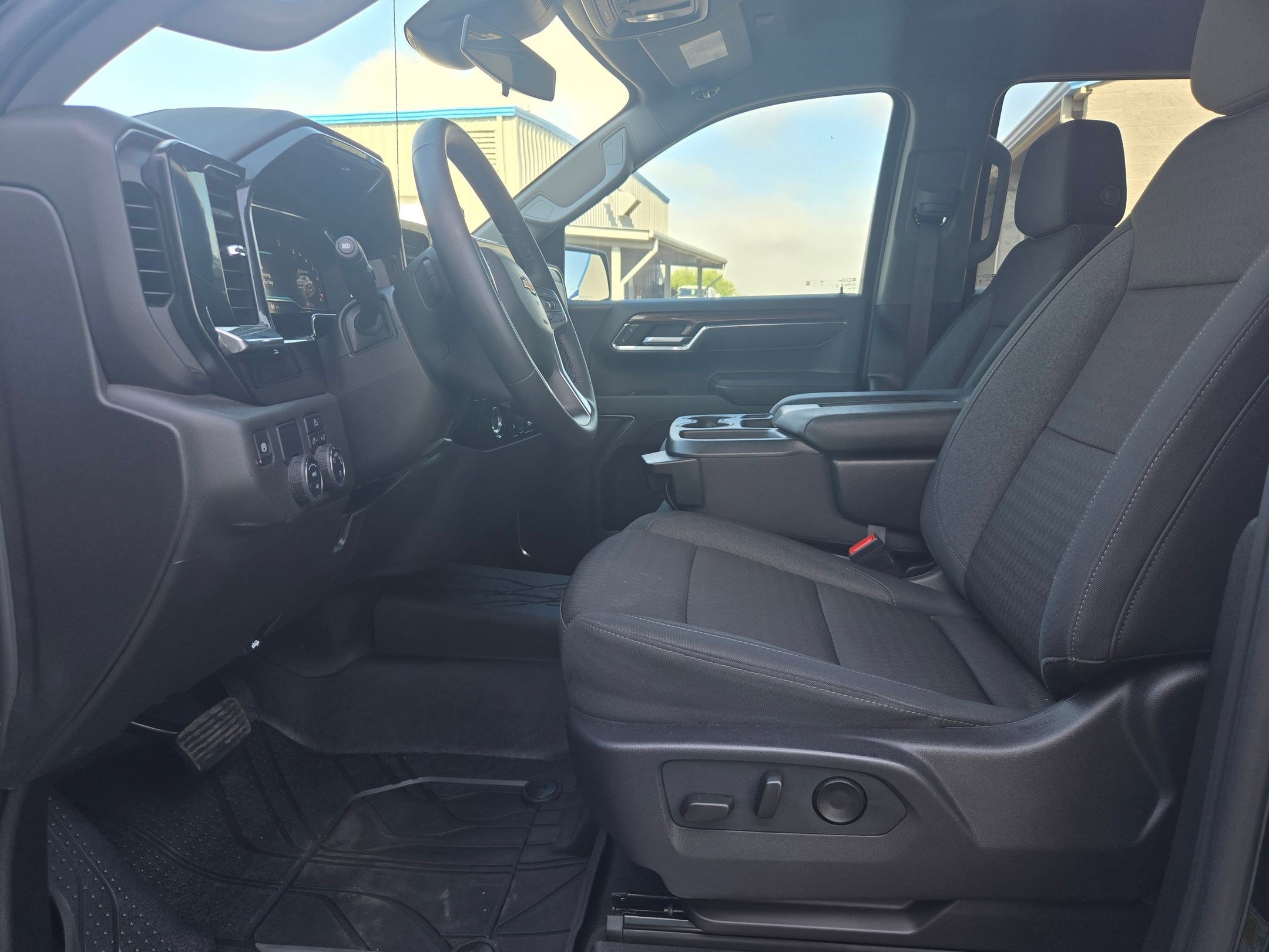 Certified 2024 Chevrolet Silverado 1500 LT RWD image 8