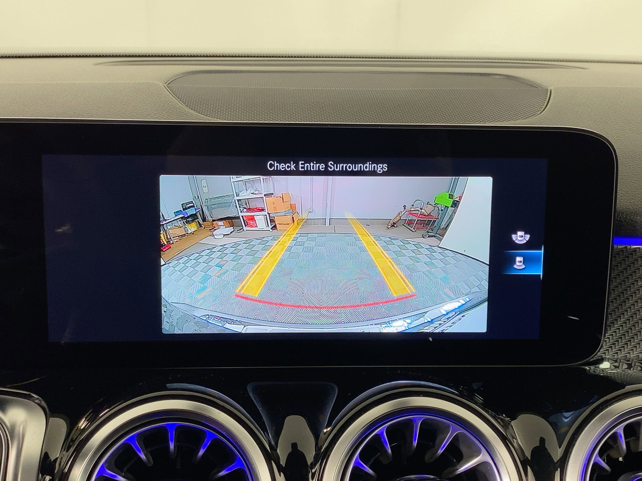 Used 2022 Mercedes-Benz GLB 250 4MATIC image 21