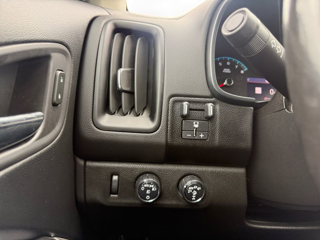 Used 2019 Chevrolet Colorado ZR2 w/ Colorado ZR2 Bison Edition image 22