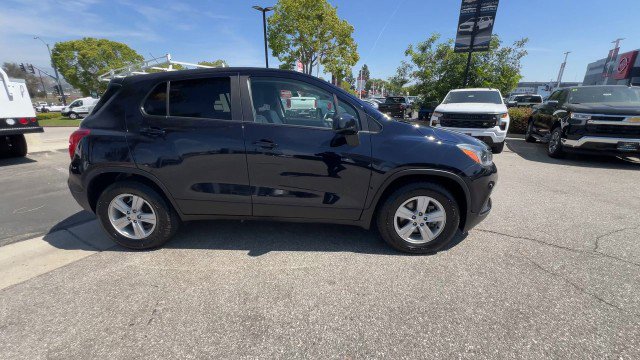 Used 2021 Chevrolet Trax LS w/ Tint and Cruise Package image 9