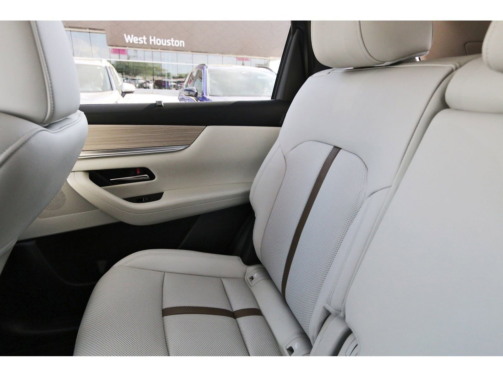 Used 2026 MAZDA CX-90 3.3 Turbo S w/ Premium Package image 13