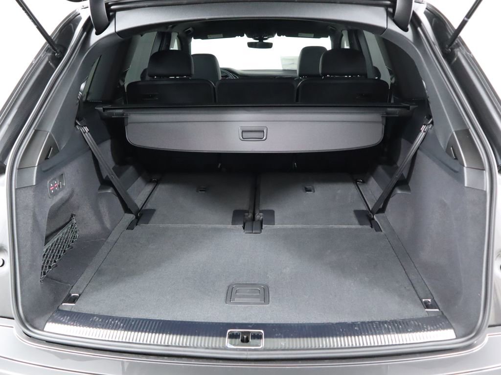 Certified 2025 Audi Q7 2.0T Premium image 30