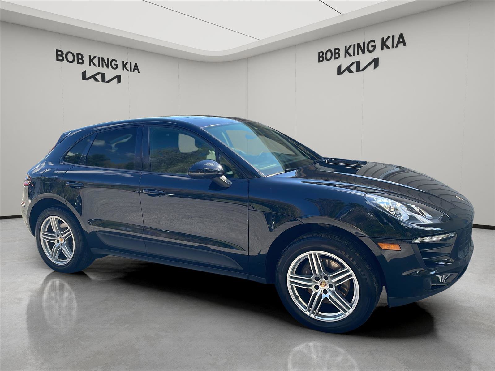 Used 2017 Porsche Macan image 7