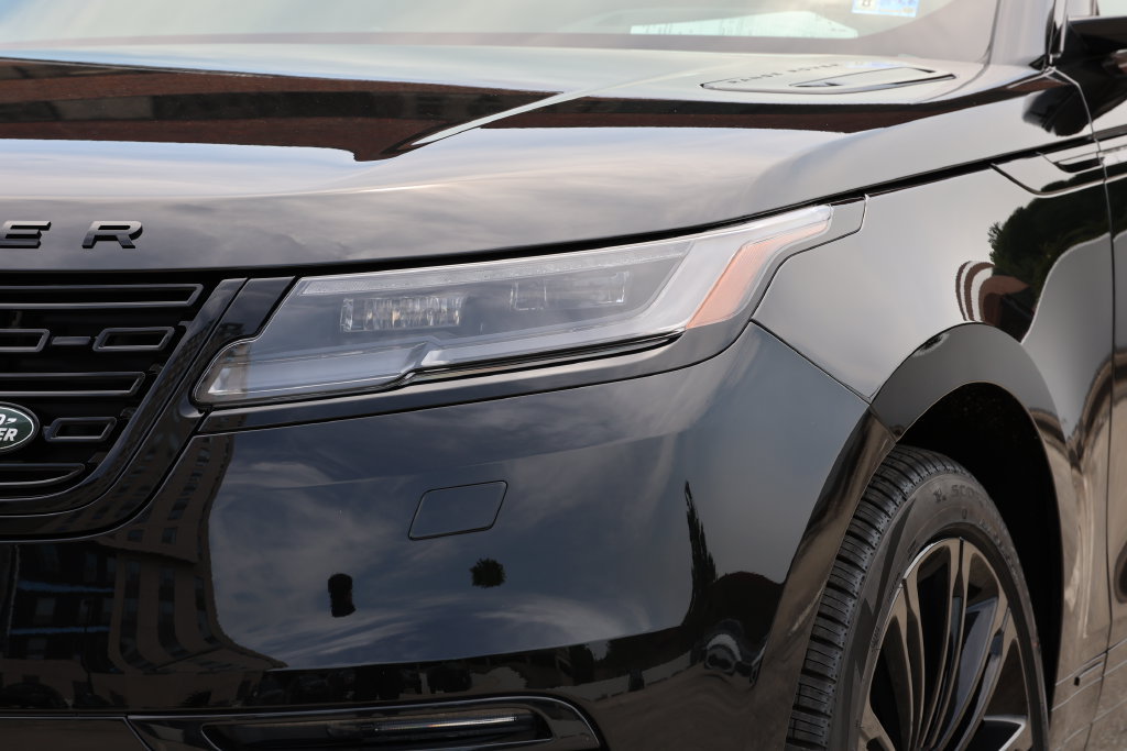 New 2026 Land Rover Range Rover Velar Autobiography AWD/4WD image 6