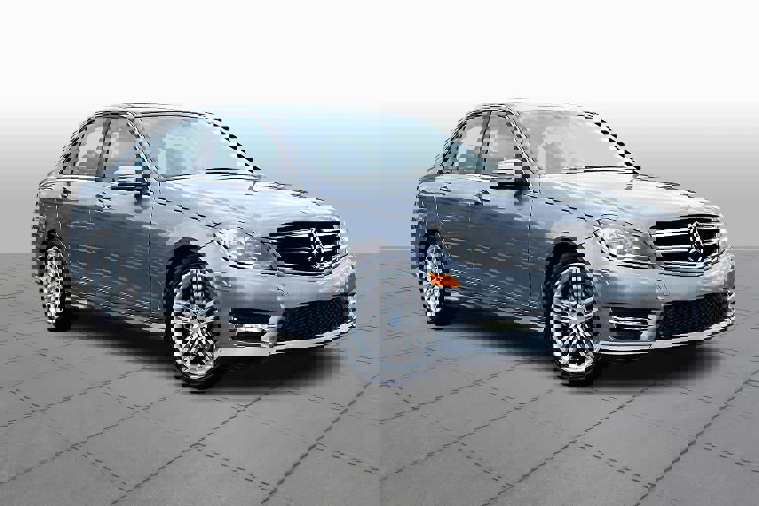 Used 2014 Mercedes-Benz C 250 Sedan image 3