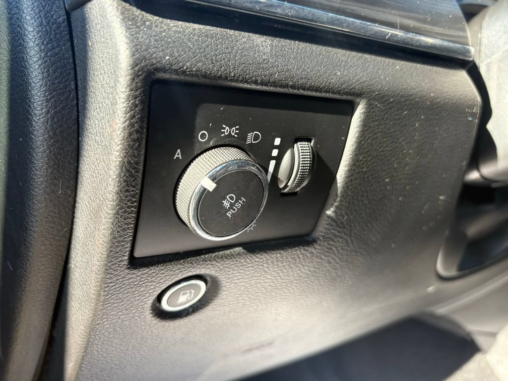 Used 2021 Jeep Grand Cherokee Limited w/ Luxury Group II AWD/4WD image 18