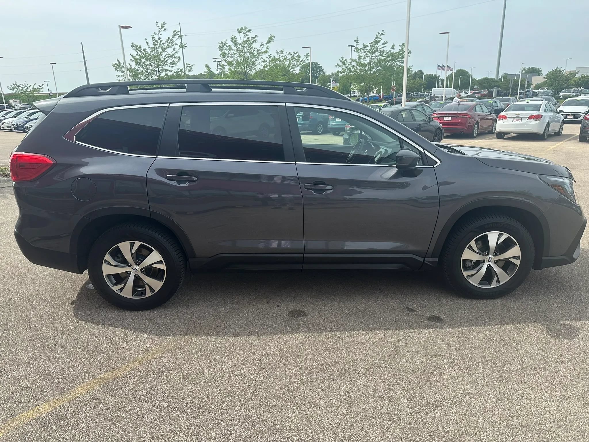 Used 2024 Subaru Ascent Premium AWD/4WD image 4