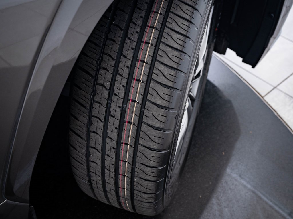 Used 2022 Lexus LX 600 F Sport image 48