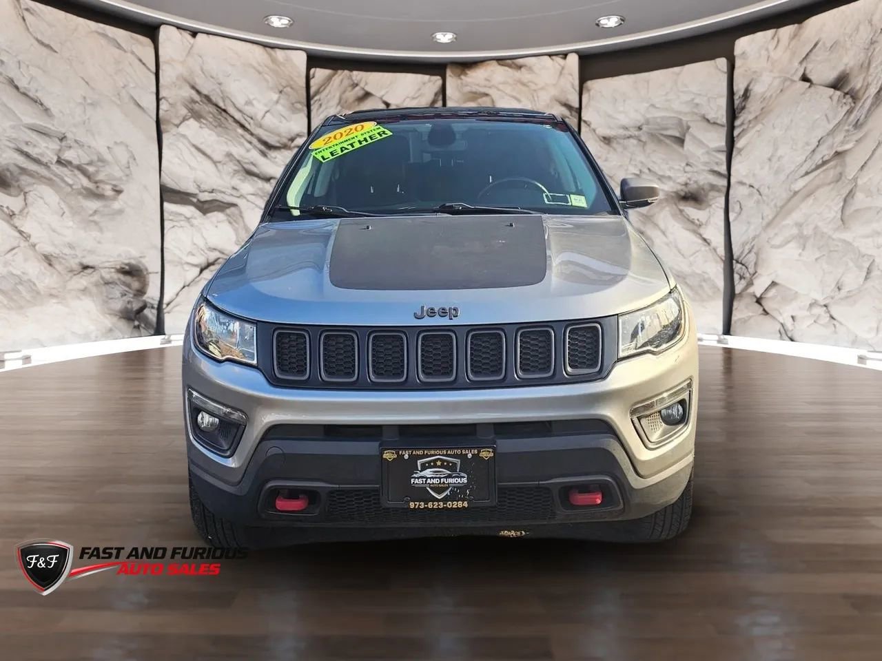 Used 2020 Jeep Compass Trailhawk AWD/4WD image 2
