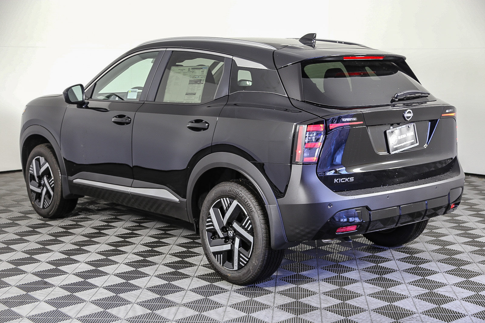 New 2026 Nissan Kicks SV w/ Illumination Package FWD image 6