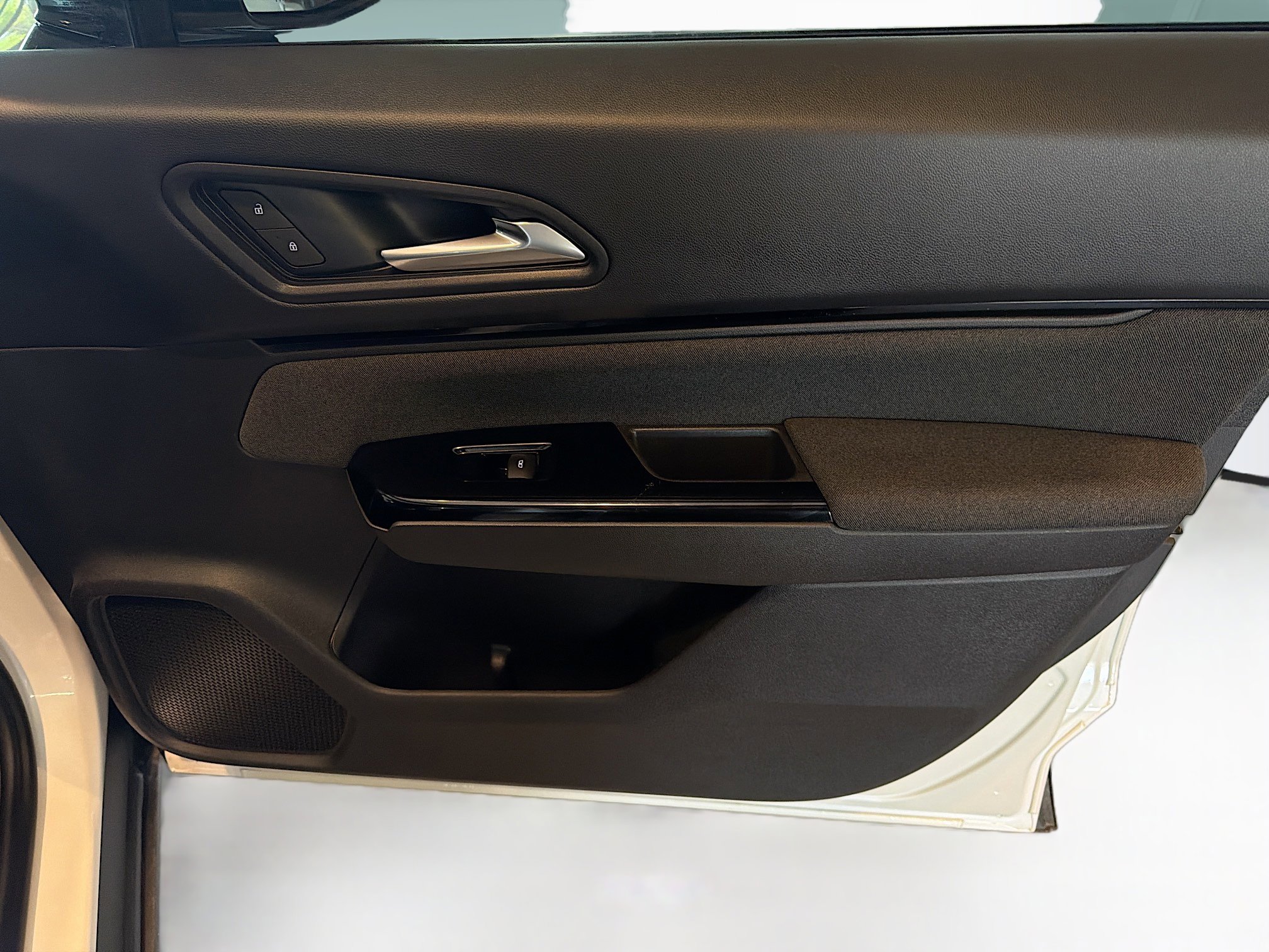 Used 2024 Honda Prologue EX image 31